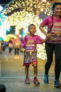 BIB: 16199, 18610
                            <button type="button" onclick="openModal(24741243)" class="btn btn-primary btn-sm float-right btn-popup" data-toggle="modal" data-target=".modal-high-quality">
                        <i class="fas fa-shopping-cart"></i> Add to Cart
                    </button>
                                            <button type="button" onclick="isThisMe(24741243, true)" class="btn btn-success btn-sm float-right btn-popup btn-isme hidden" data-toggle="tooltip" data-placement="bottom" title="นี่คือรูปของคุณใช่ไหม คลิกที่นี่เพื่อเอาเข้าอัลบั้ม">
                        <i class="fas fa-plus"></i> Add to album
                    </button>
                    <button type="button" onclick="isThisMe(24741243, false)" class="btn btn-warning btn-sm float-right btn-popup btn-isnotme hidden">
                        <i class="fas fa-ban"></i> Remove from album
                    </button>